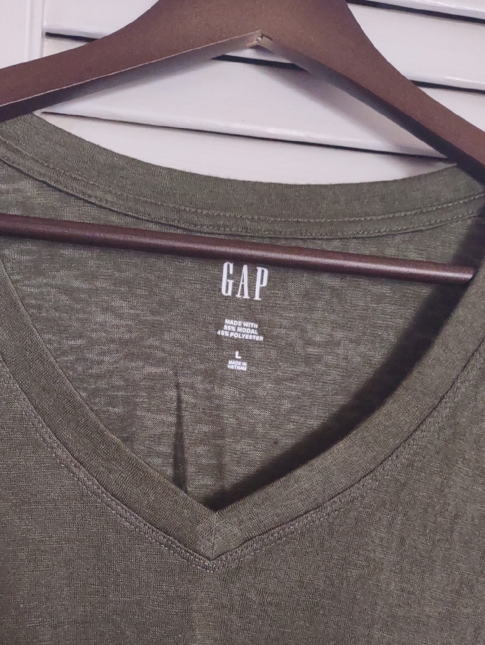 Set of 2 NWOT Gap tees Size L Blue Green Modal Polyester - Picture 3 of 4